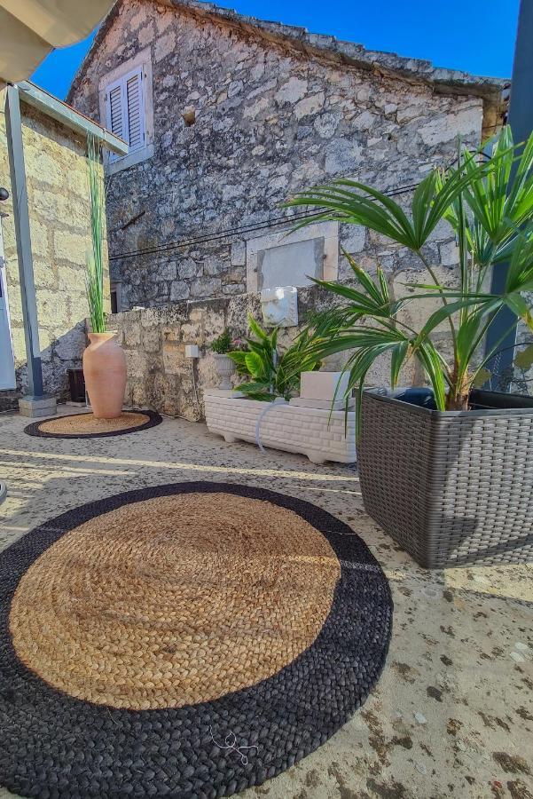 Apartamento Kaya House Nerezisca Exterior foto